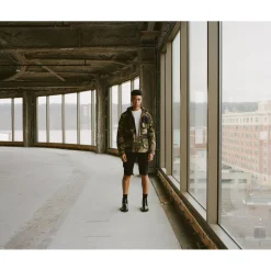 Rip And Repair Semi Basic Twill Short